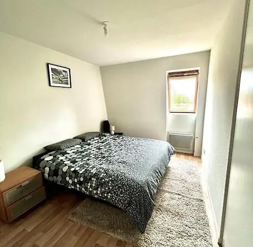 Grand Appartement, Calme, Proche Centre-ville