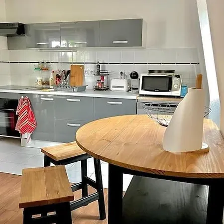 Grand Appartement, Calme, Proche Centre-ville Apartamento *
